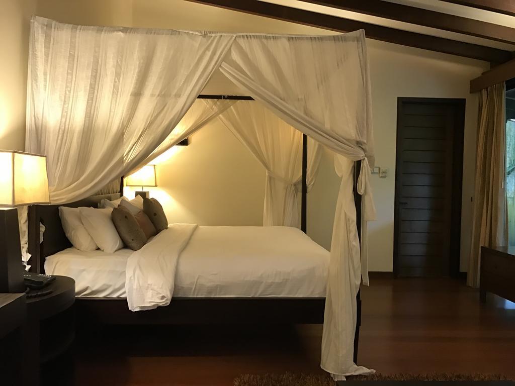 Siloso Beach Resort - Sentosa Szingapúr Kültér fotó